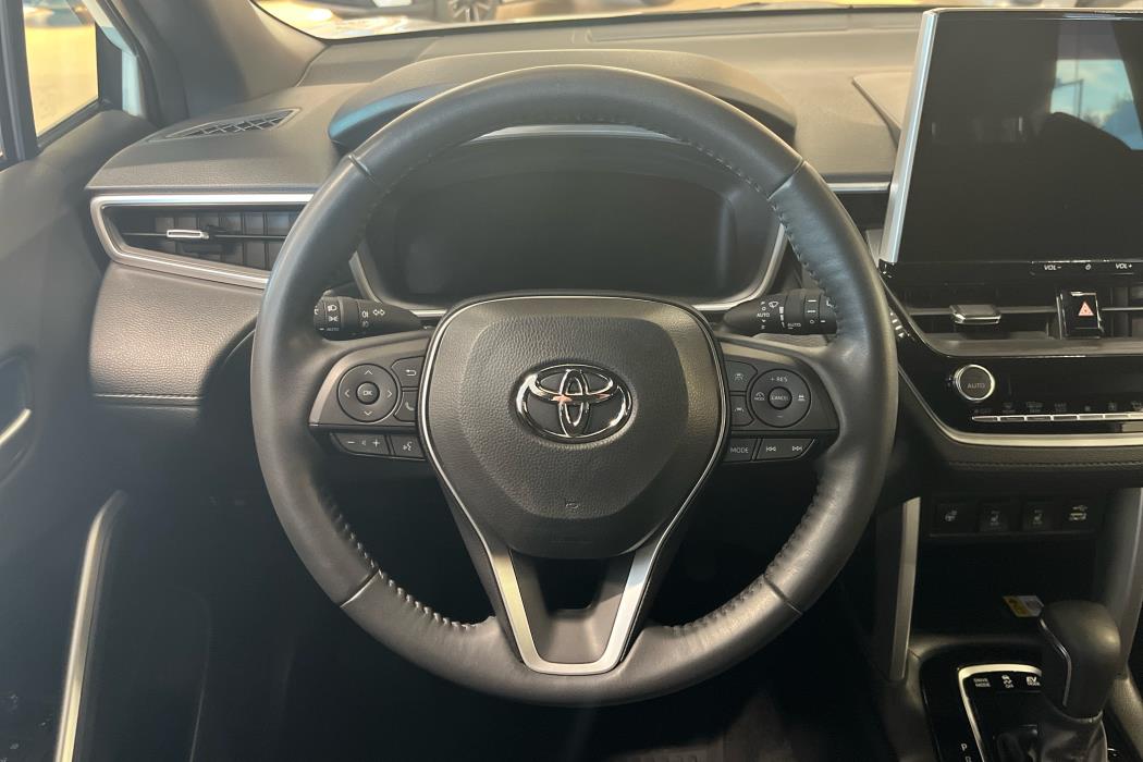 TOYOTA Corolla Cross 2024