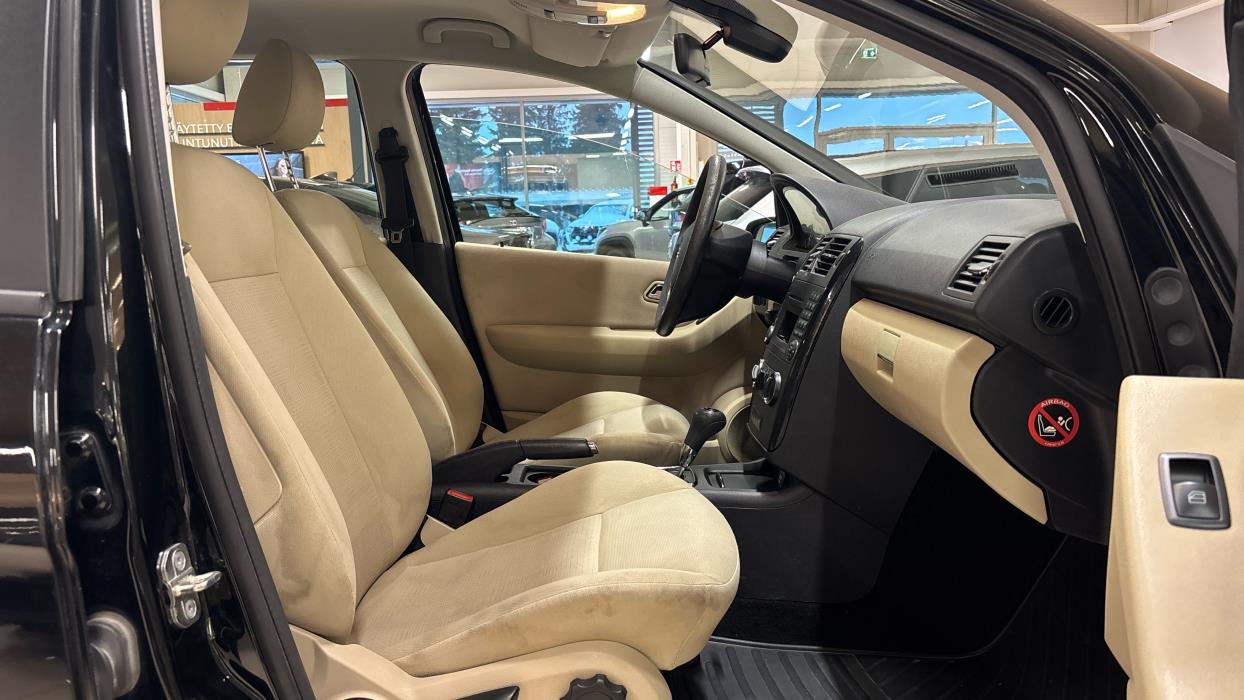 MERCEDES-BENZ A 2011