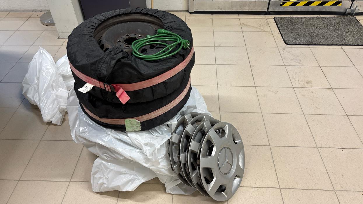 MERCEDES-BENZ A 2011