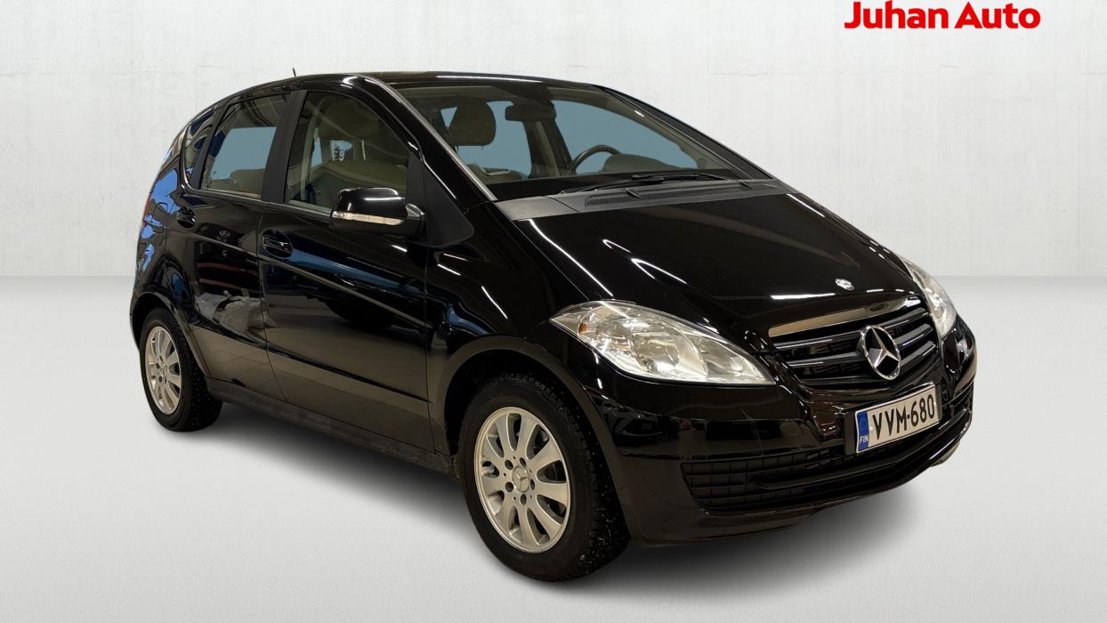 MERCEDES-BENZ A 2011