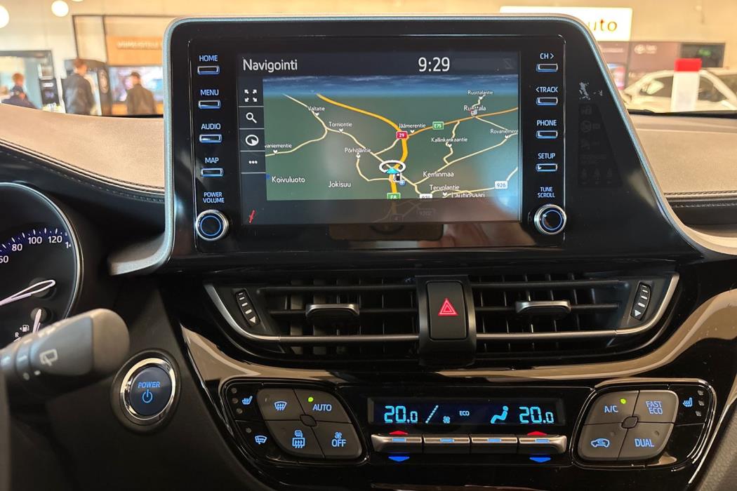TOYOTA C-HR 2023