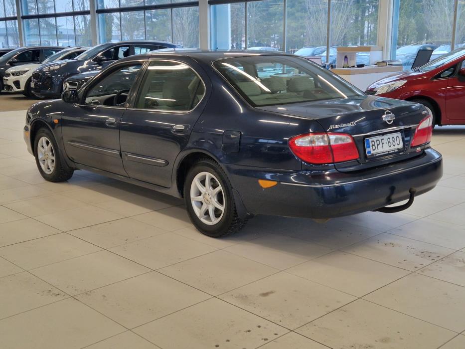 Nissan Maxima 2004