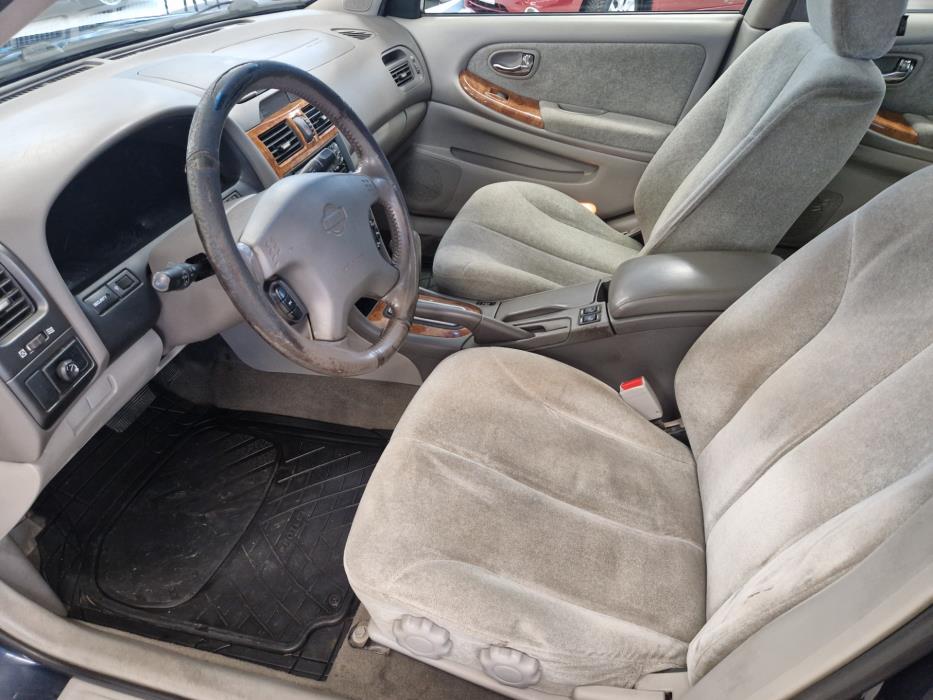 Nissan Maxima 2004