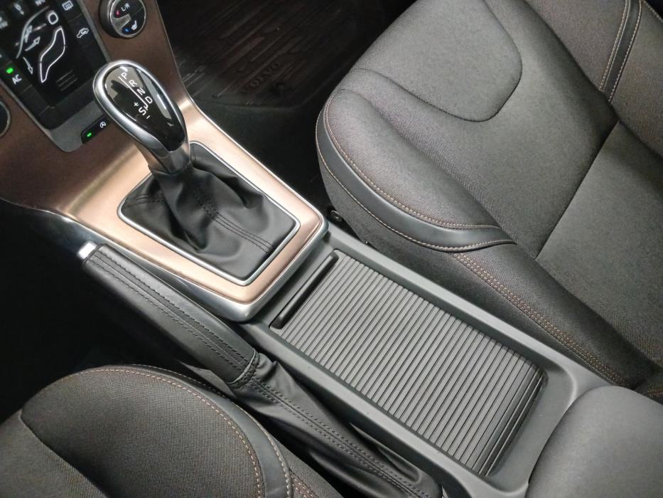 Volvo V40 Cross Country 2014