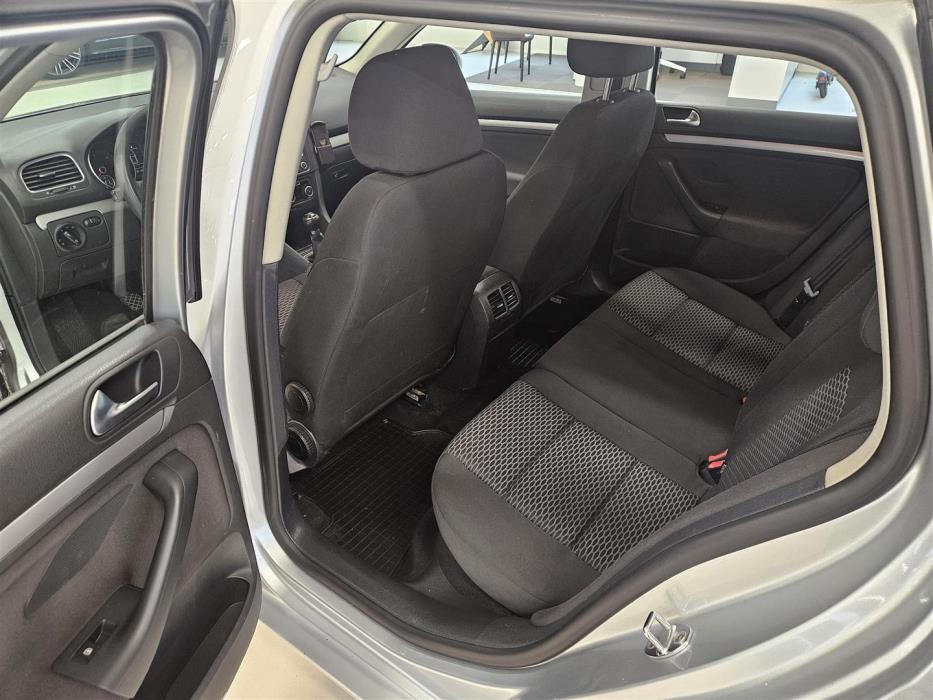 Volkswagen Golf 2011