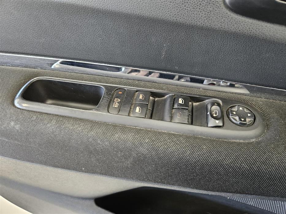 Peugeot 3008 2011