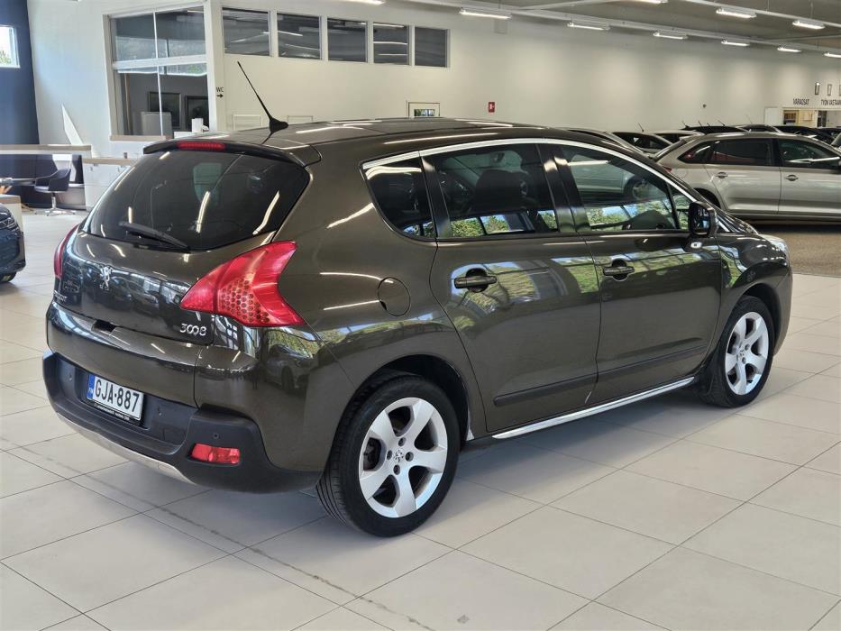 Peugeot 3008 2011