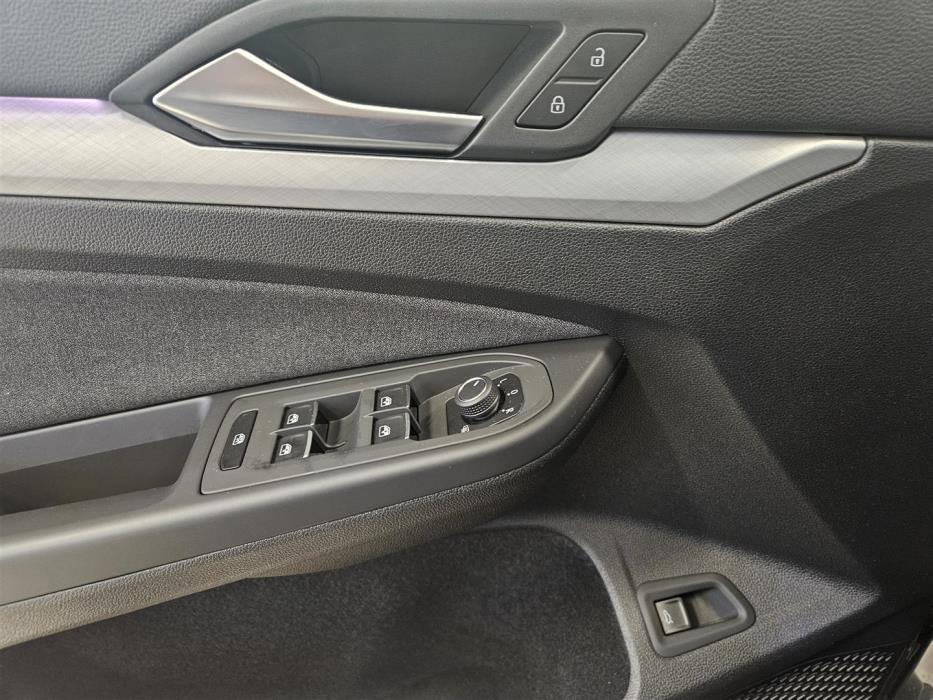 Volkswagen Golf 2024