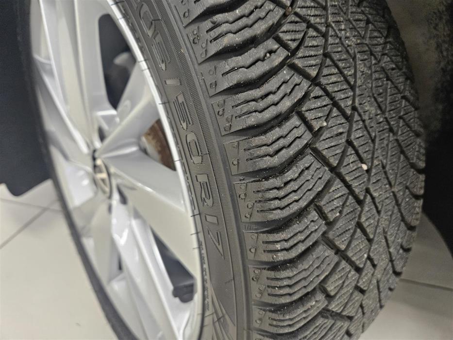 Volkswagen Golf 2024