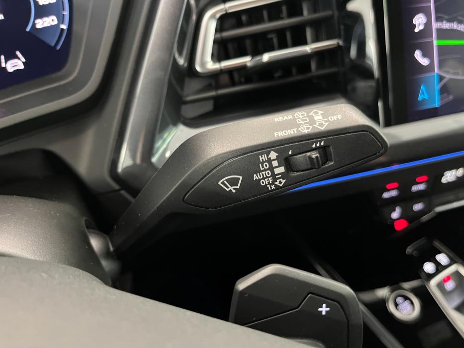 Audi Q4 e-tron 2025