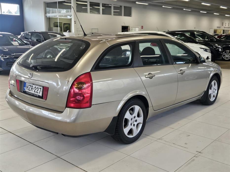 Nissan Primera 2003