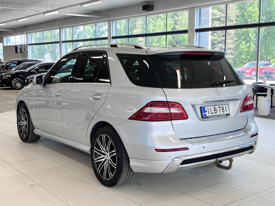 Mercedes-Benz ML 2013