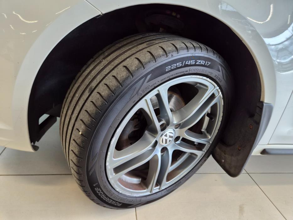 Volkswagen Touran 2012