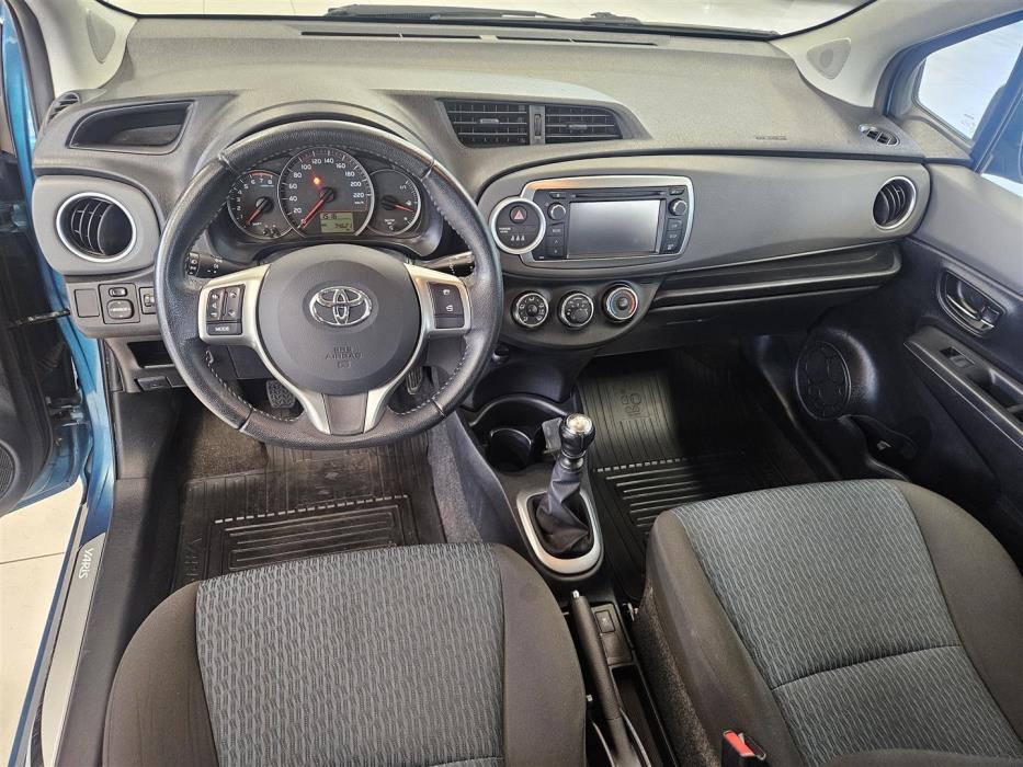 Toyota Yaris 2012