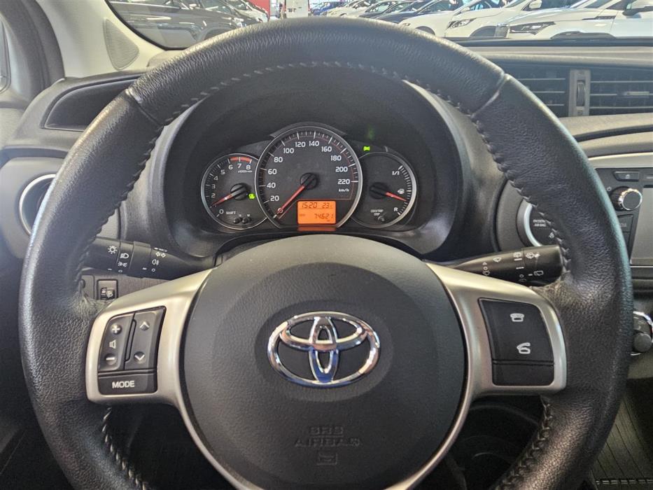 Toyota Yaris 2012