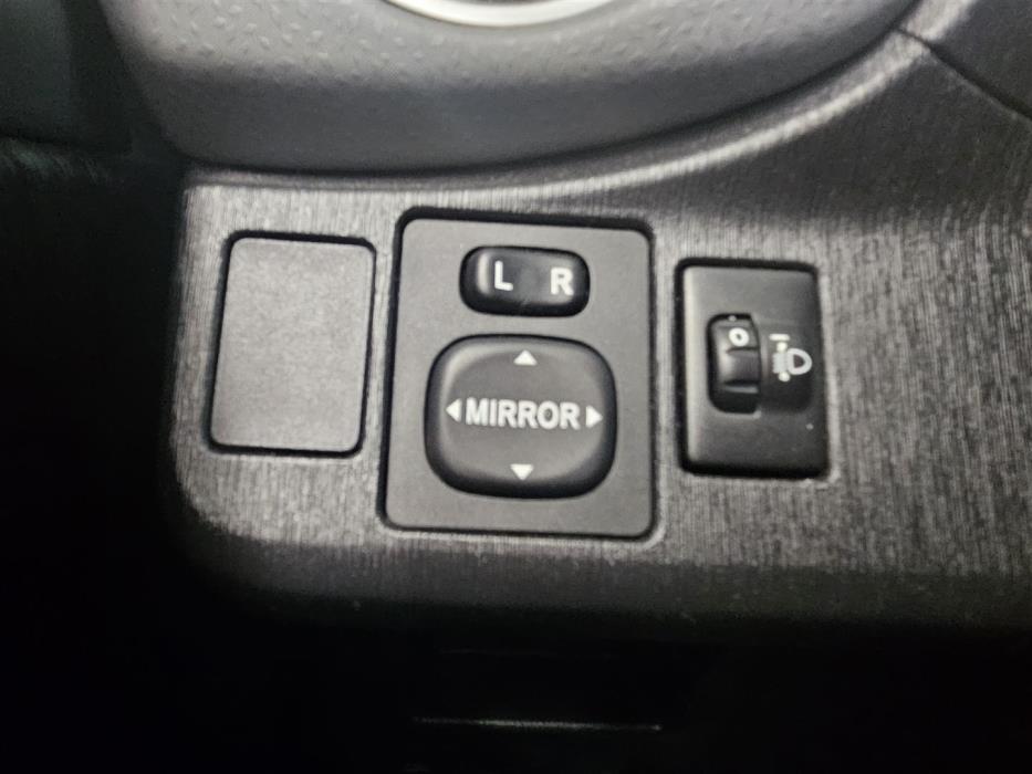 Toyota Yaris 2012