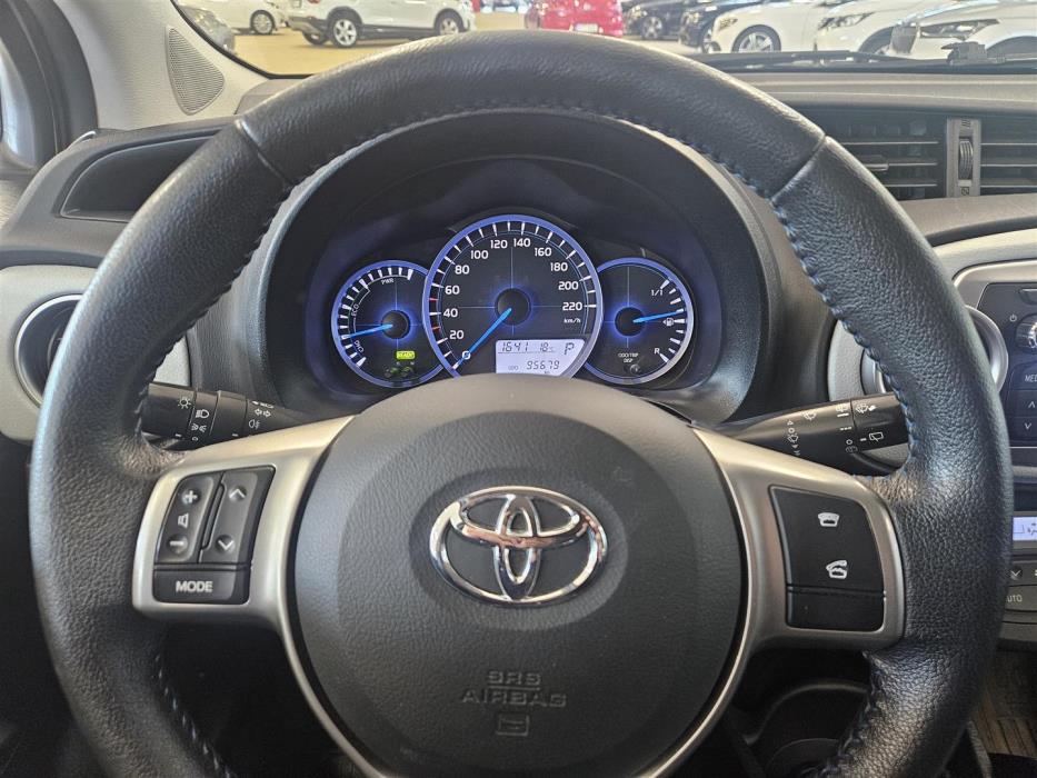 Toyota Yaris 2014