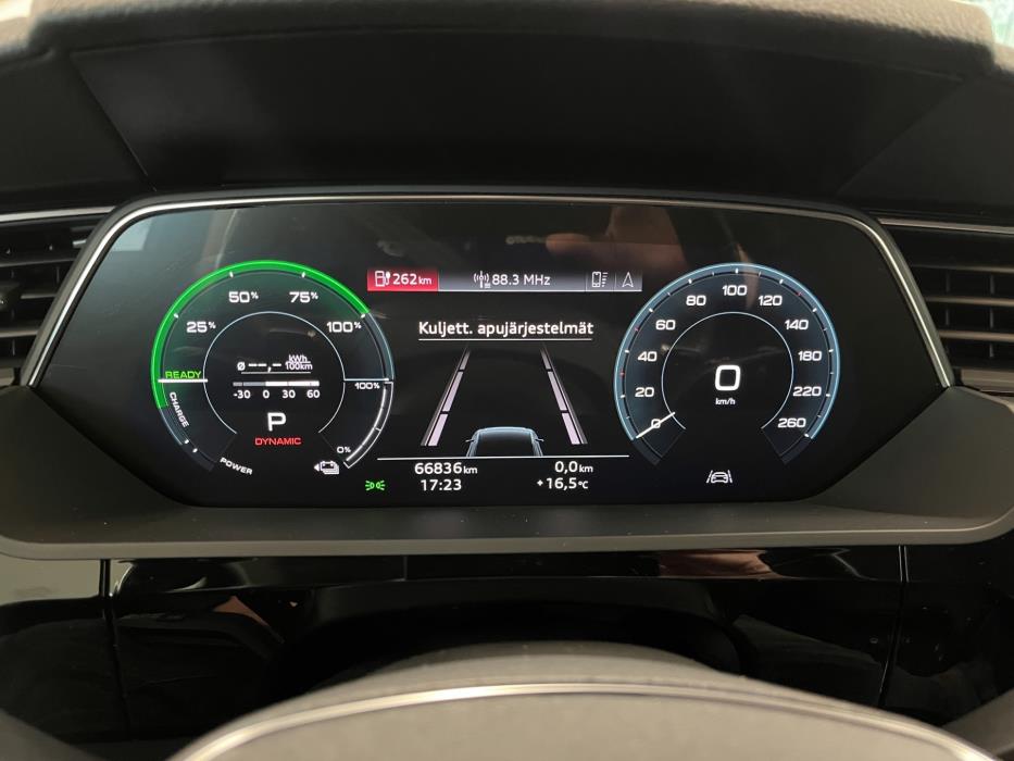 Audi e-tron 2021
