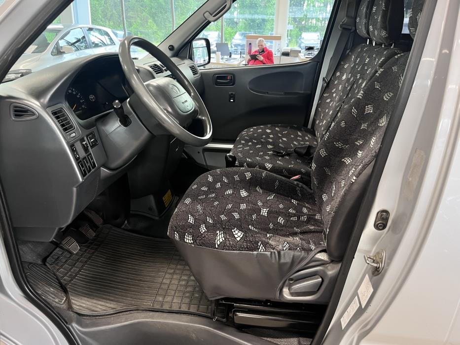 Toyota Hiace 2003