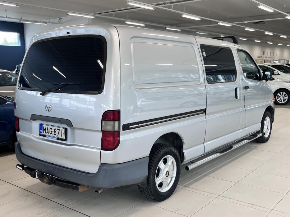Toyota Hiace 2003