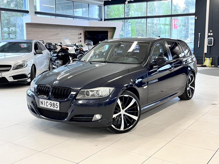 BMW 318 2009