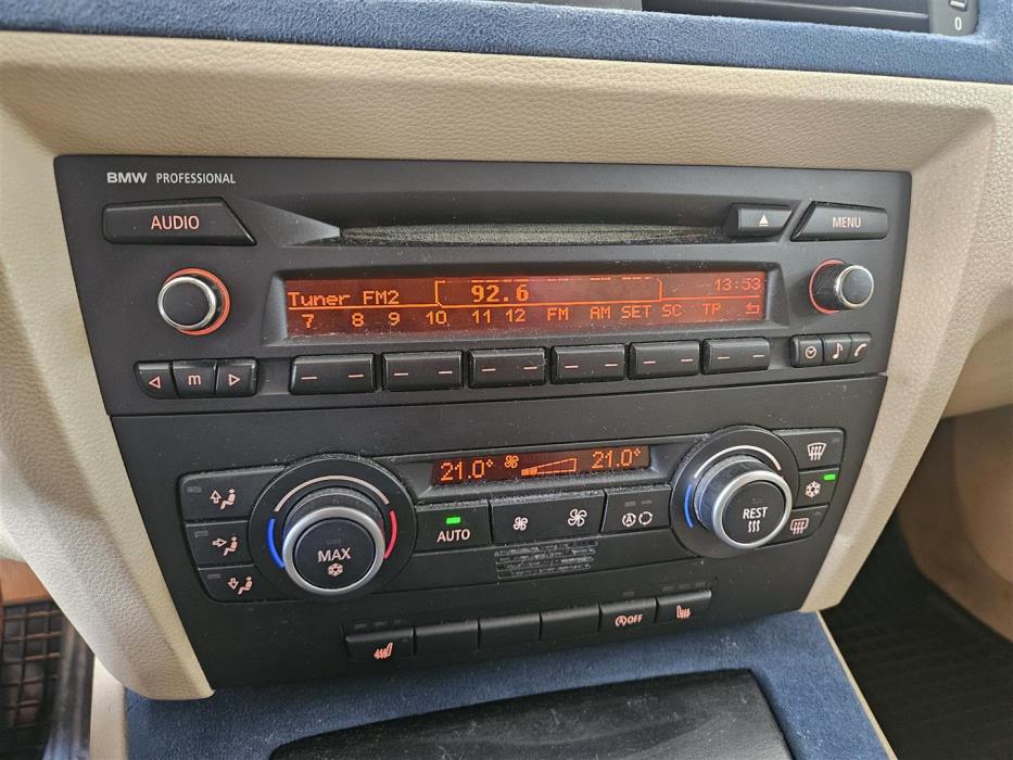 BMW 318 2009