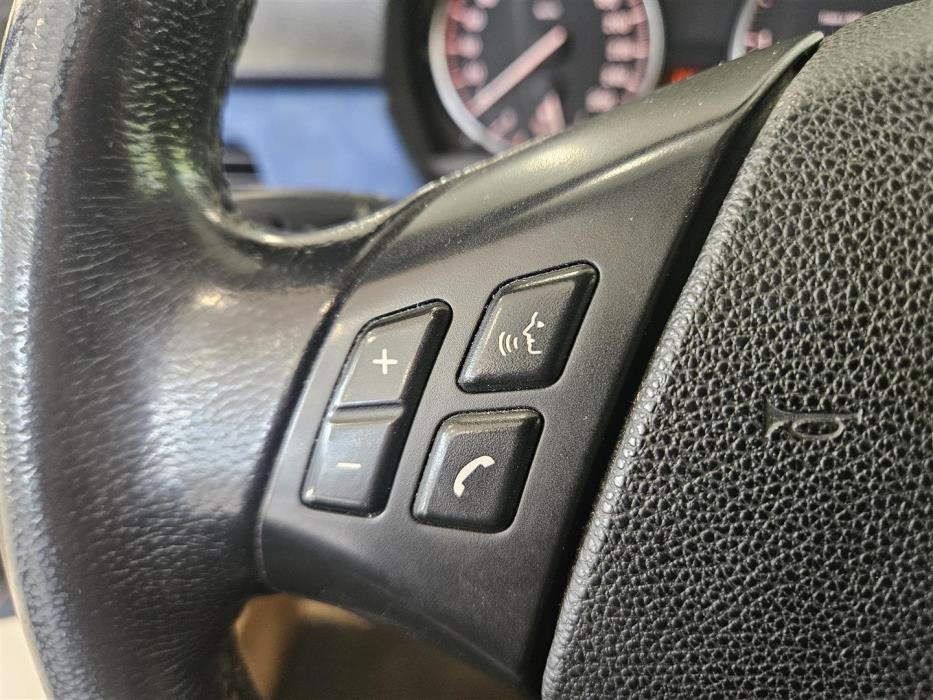 BMW 318 2009