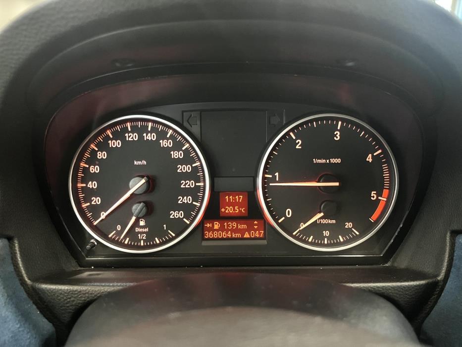 BMW 318 2009