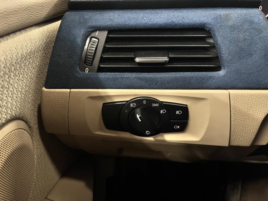 BMW 318 2009