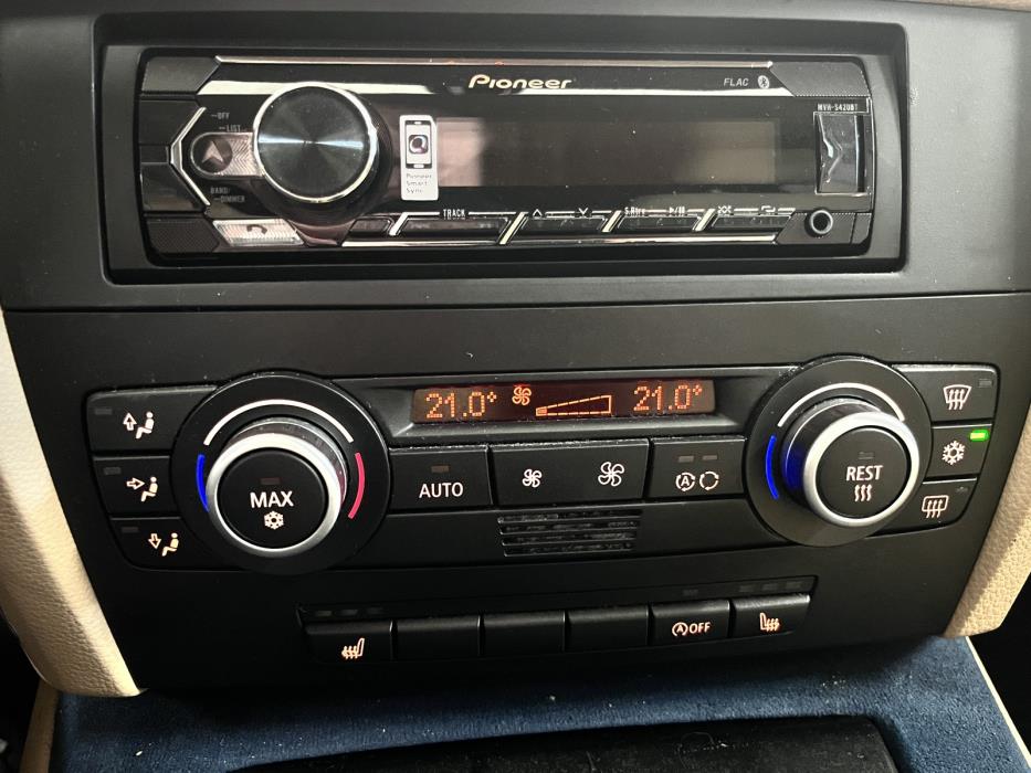 BMW 318 2009