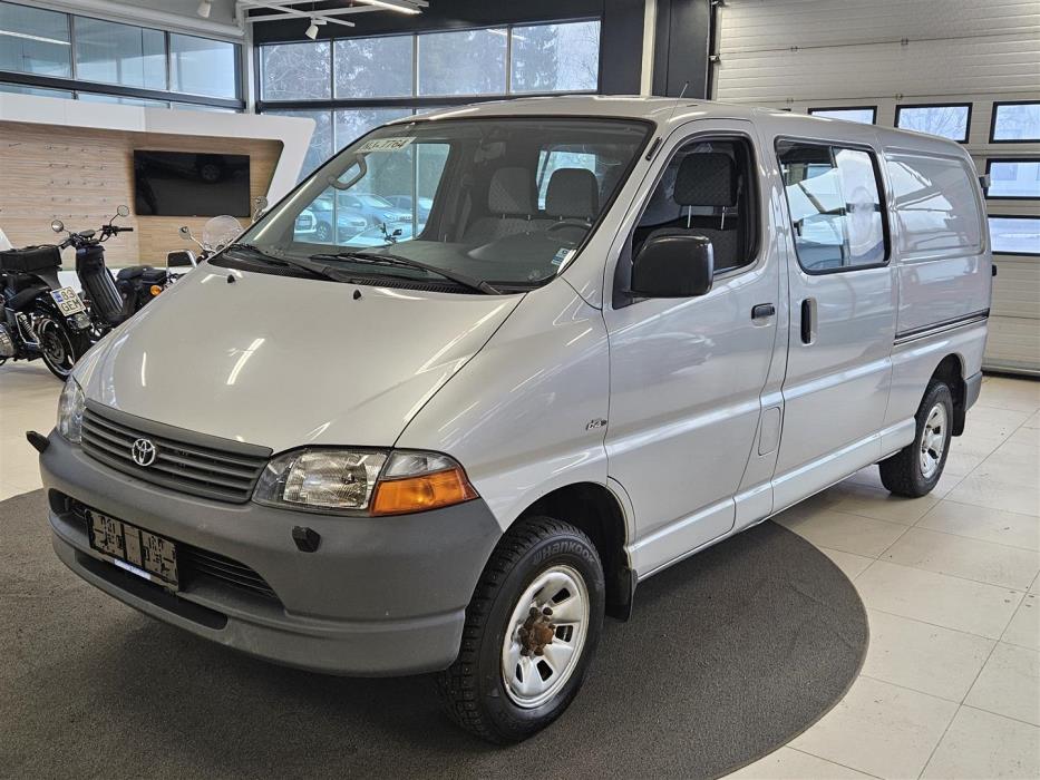 Toyota Hiace 2006