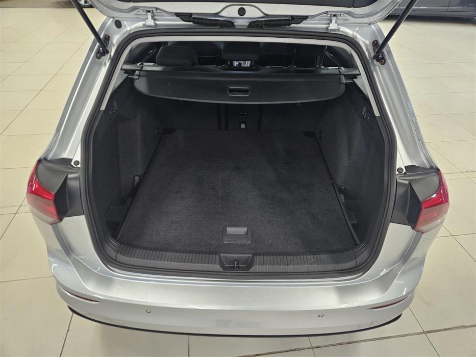 Volkswagen Golf 2021