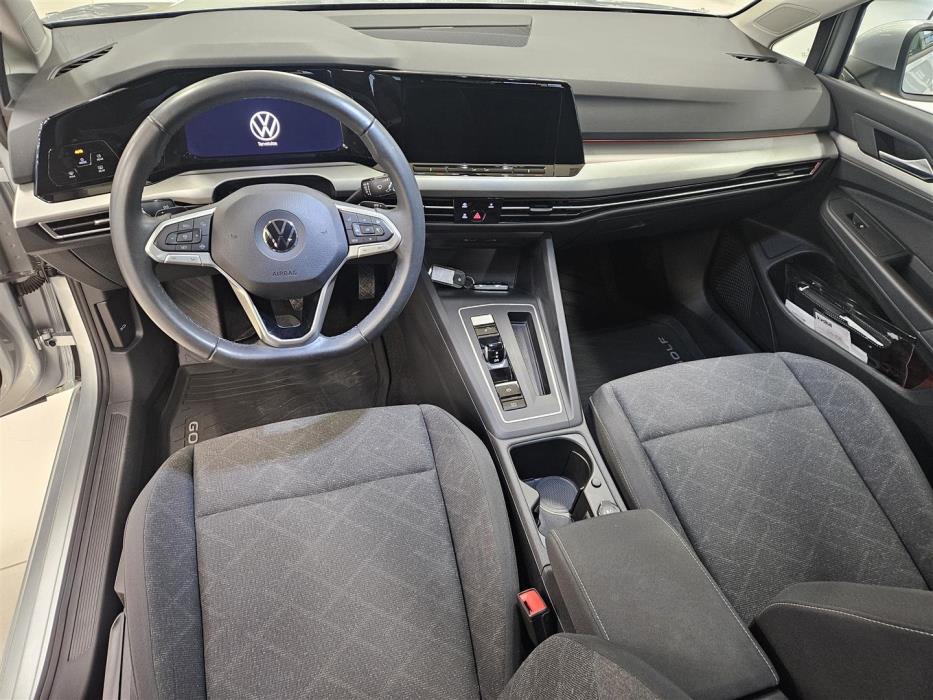 Volkswagen Golf 2021