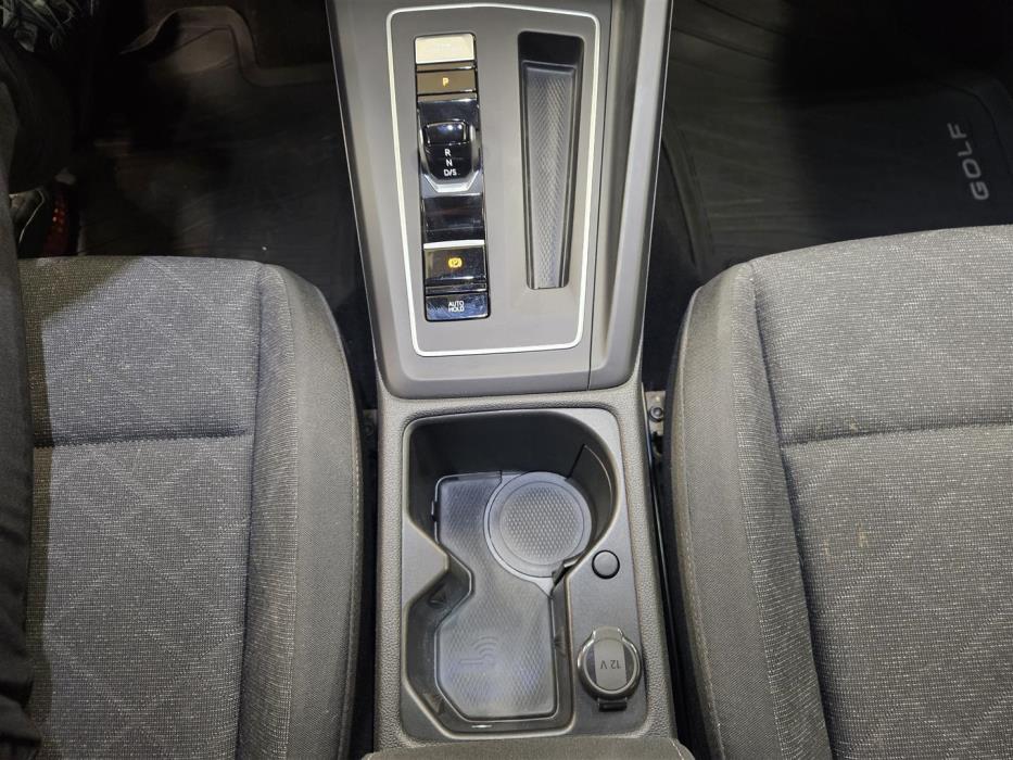 Volkswagen Golf 2021