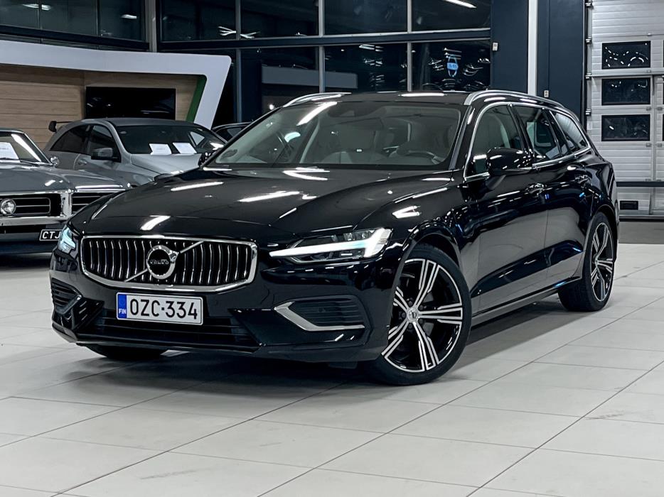 Volvo V60 2022