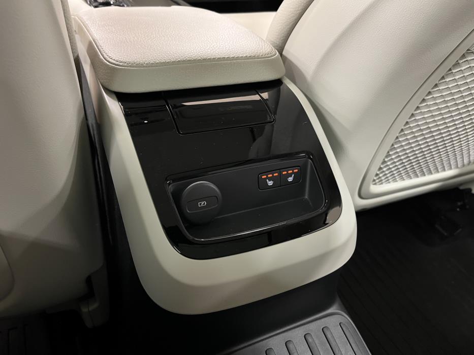 Volvo V60 2022