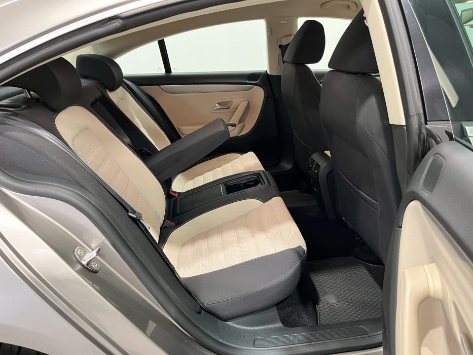 Volkswagen Passat CC 2008