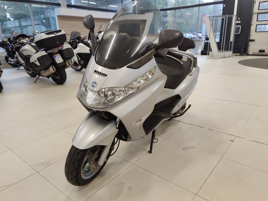 Piaggio X8 2007