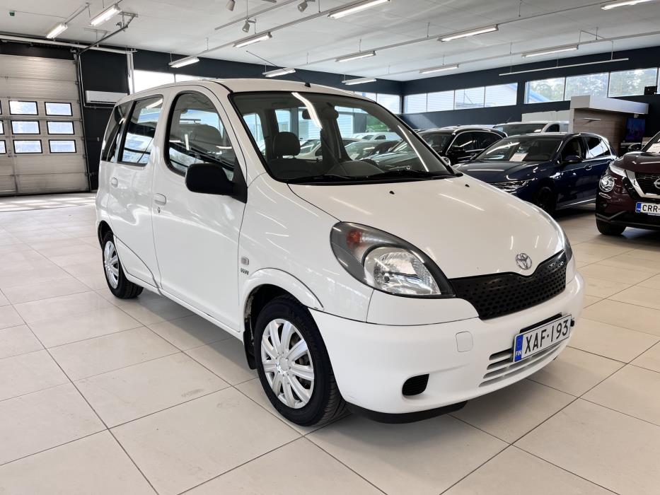 Toyota Yaris Verso 2002