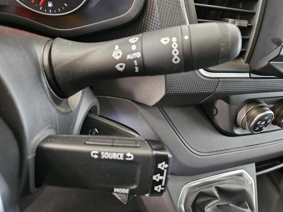 Nissan Primastar 2024