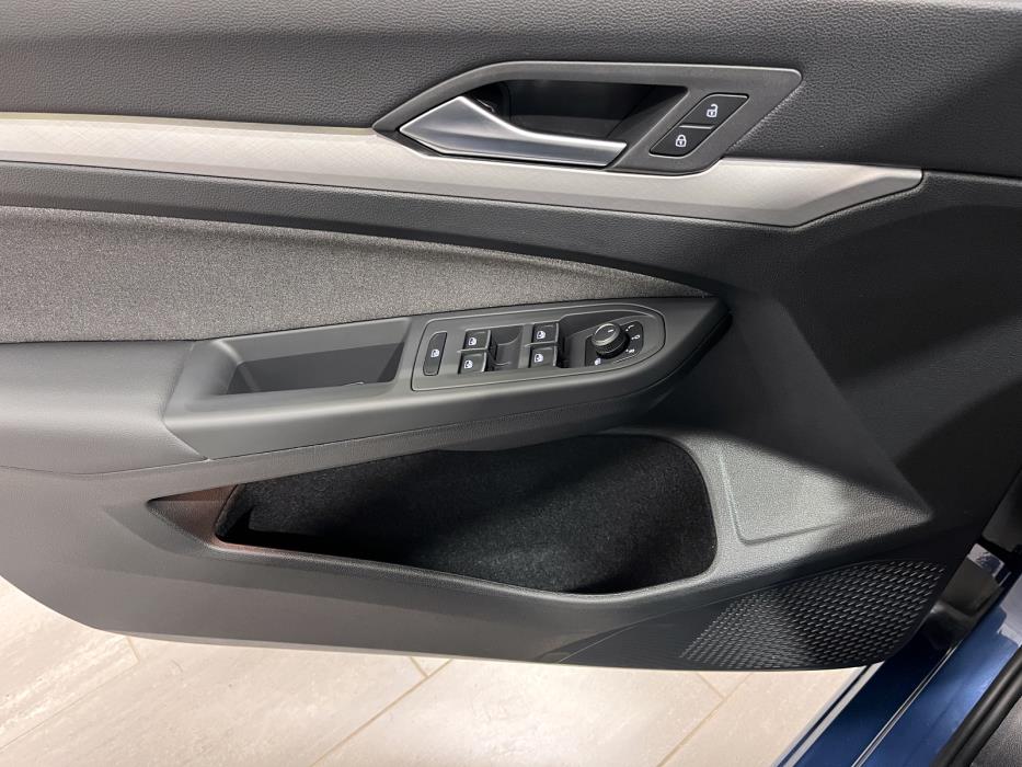 Volkswagen Golf 2025