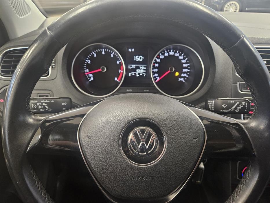 Volkswagen Polo 2015