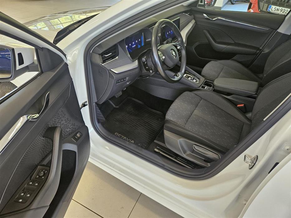 Skoda Octavia 2023