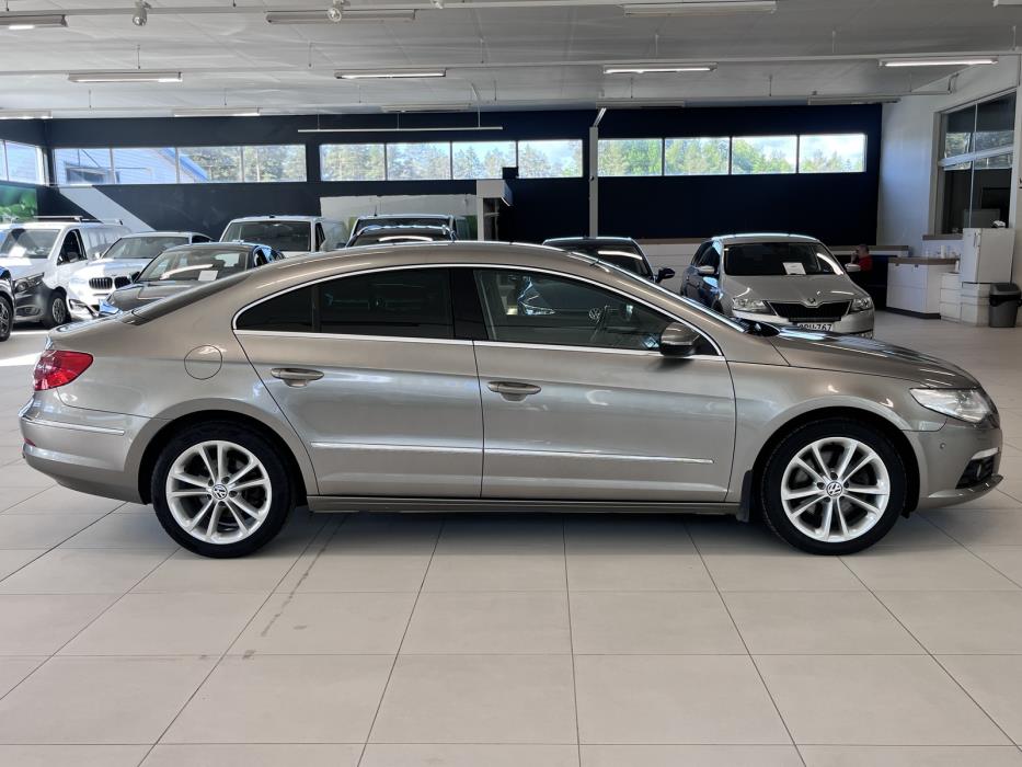 Volkswagen Passat CC 2010
