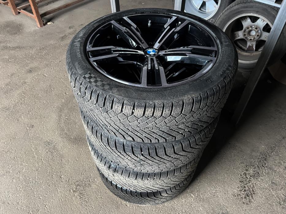 BMW 330 2025