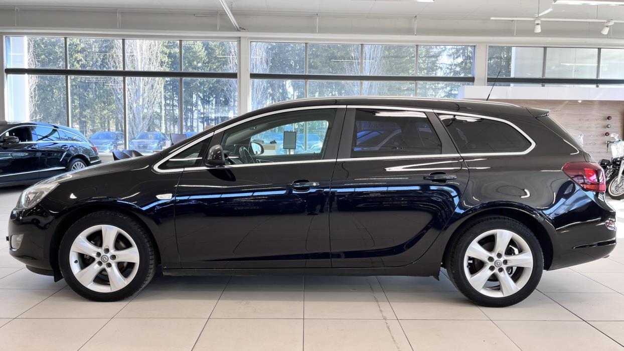 Opel Astra 2011