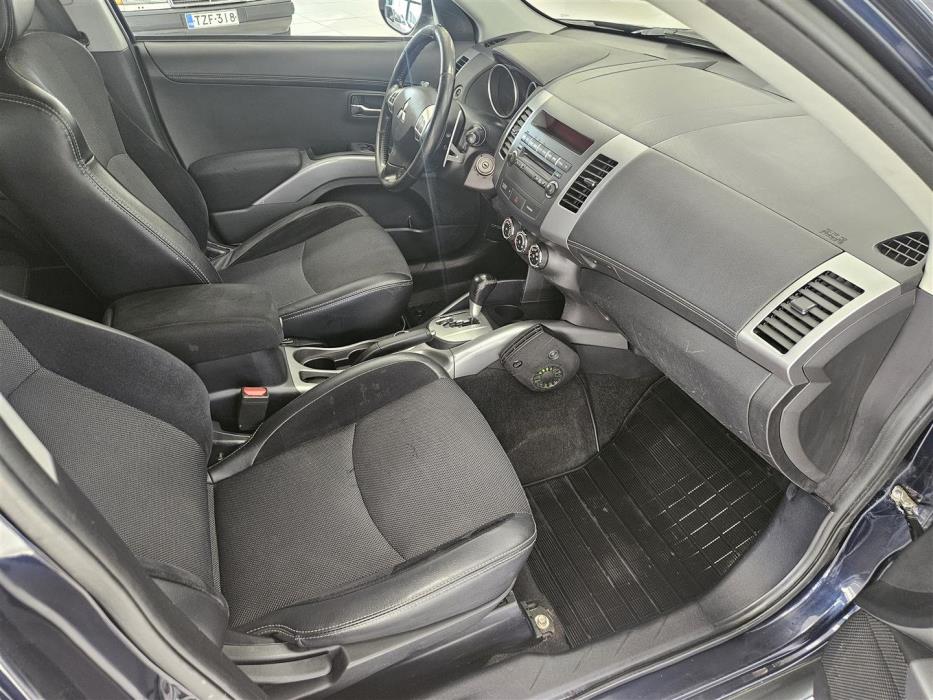 Mitsubishi Outlander 2011