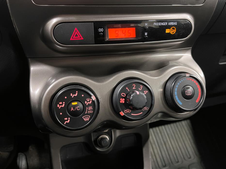 Toyota Urban Cruiser 2012