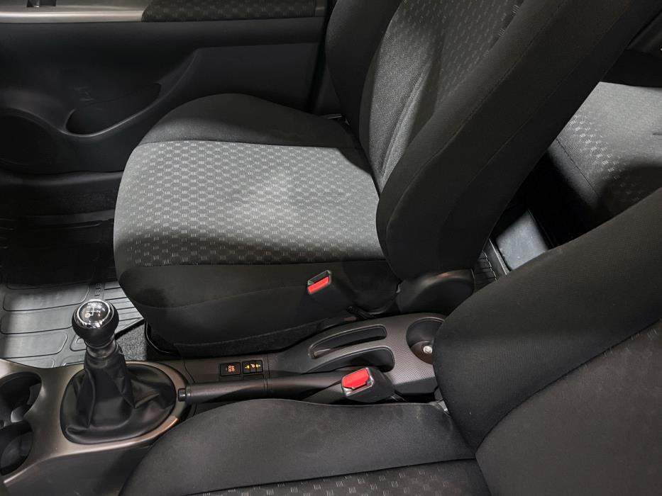 Toyota Urban Cruiser 2012