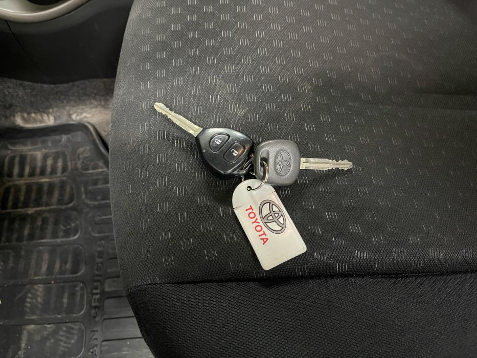 Toyota Urban Cruiser 2012